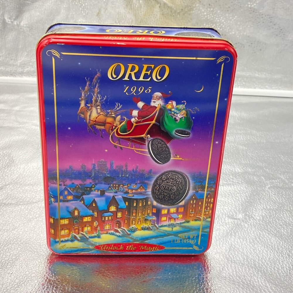 Vintage Oreo 1995 Christmas‎ Collectible Tin Santa Sleigh Advertising Decor
